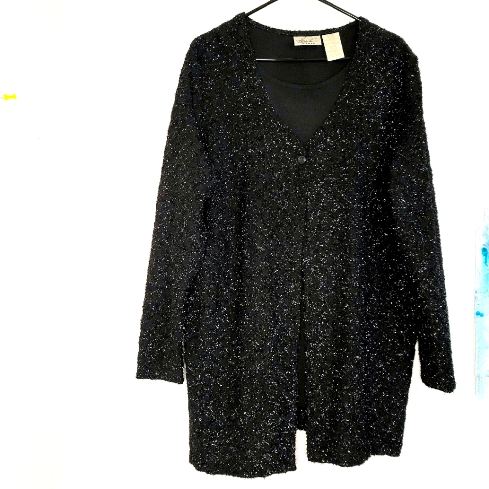 Vintage Kathie Lee Woman Black Festive Metallic Sequined Tunic Blouse.
